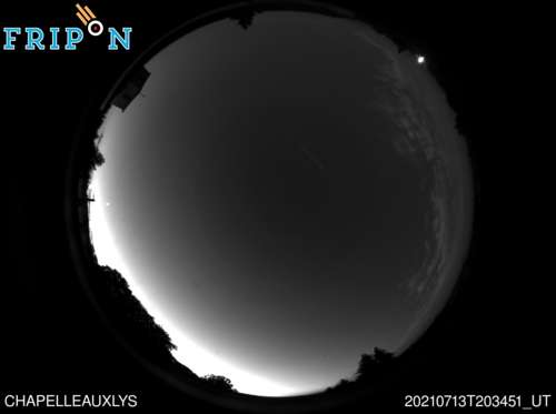 Full size image detection La Chapelle-aux-Lys (FRPL02) 2021-07-13 20:34:51 Universal Time