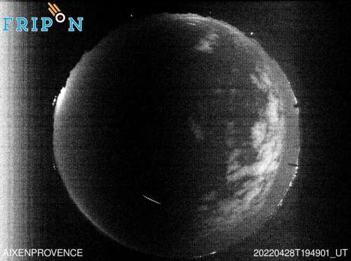 Full size image detection Aix-en-Provence (FRPA02) 2022-04-28 19:49:01 Universal Time