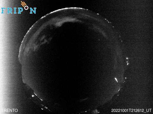 Full size image detection Trento (ITTA01) 2022-10-01 21:26:12 Universal Time