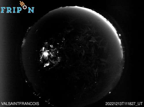 Full size image detection Val-Saint-François (Valcourt) (CAQC02) 2022-12-13 11:18:27 Universal Time