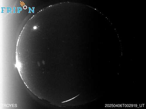 Full size image detection Troyes (FRCA04) 2025-04-06 00:29:19 Universal Time