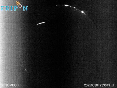 Full size image detection Stromboli (ITSI05) 2025-05-30 23:30:49 Universal Time