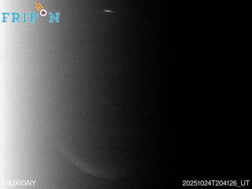 Full size image detection Tauxigny (FRCE03) 2025-10-24 20:41:26 Universal Time