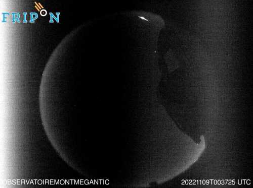 Full size image detection Observatoire du Mont-Mégantic (CAQC05) 2022-11-09 00:37:25 Universal Time