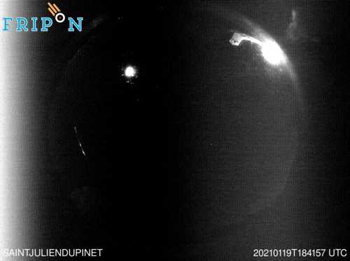 Full size image detection Saint-Julien-du-Pinet (FRAU02) 2021-01-19 18:41:57 Universal Time