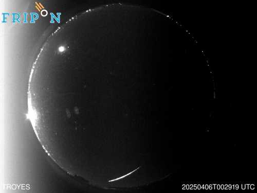 Full size image detection Troyes (FRCA04) 2025-04-06 00:29:19 Universal Time