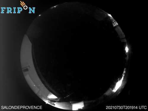 Full size image detection Salon-de-Provence (FRPA08) 2021-07-30 20:18:56 Universal Time